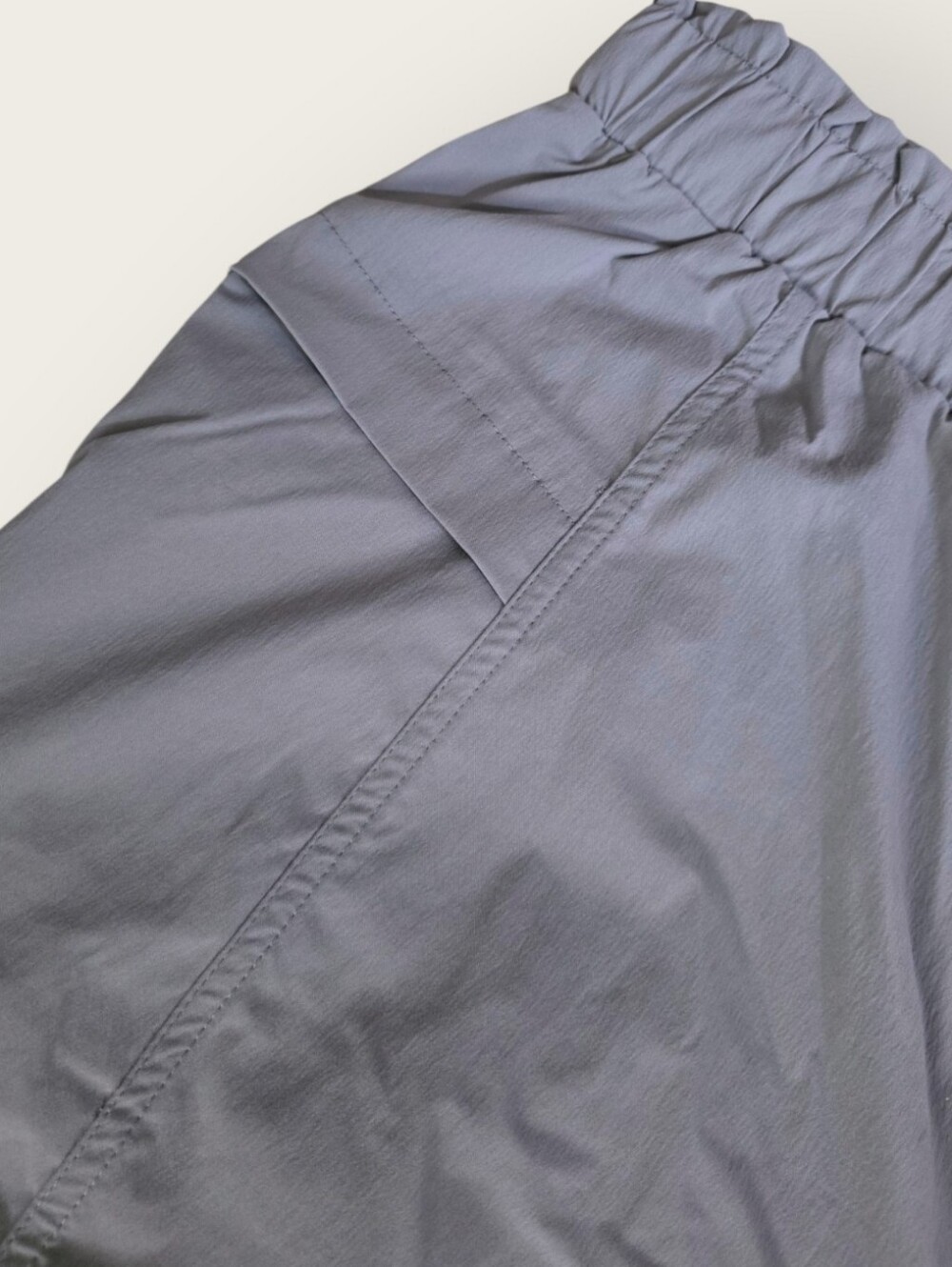Halara Cargo Pants, Drawstring Elastic Waist, Barrel Wide. Grey. Womens Large. - Picture 6 of 8